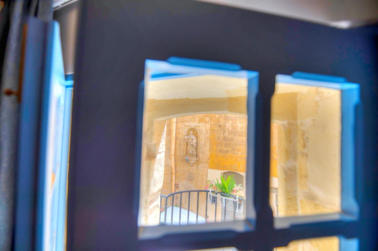 Romantic And Historical Maisonette In The Center Of Valletta Mbal1-1 Exterior photo