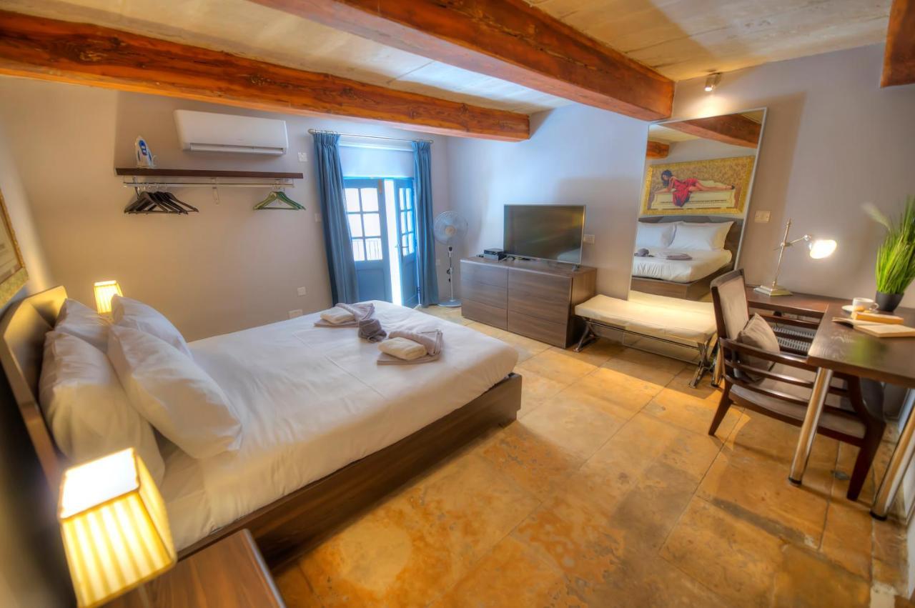 Romantic And Historical Maisonette In The Center Of Valletta Mbal1-1 Exterior photo
