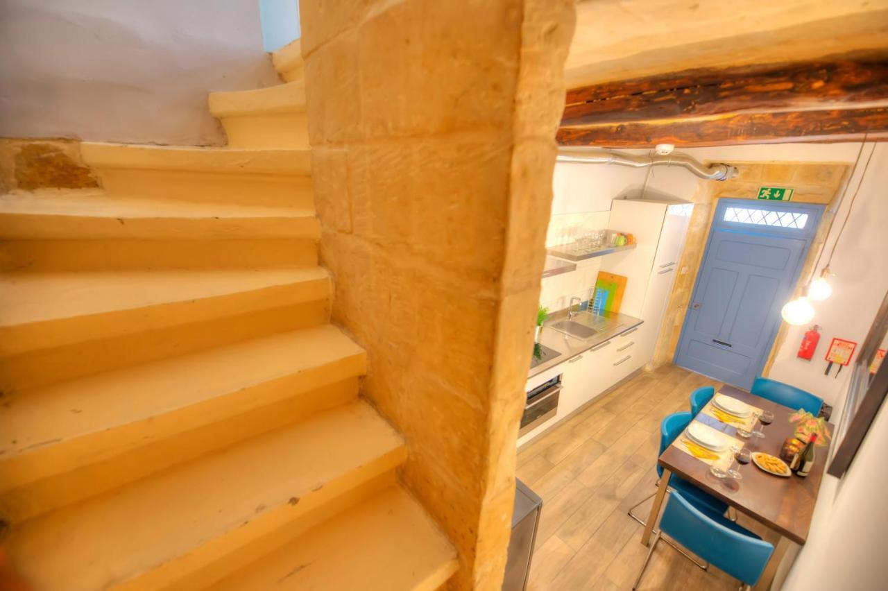Romantic And Historical Maisonette In The Center Of Valletta Mbal1-1 Exterior photo